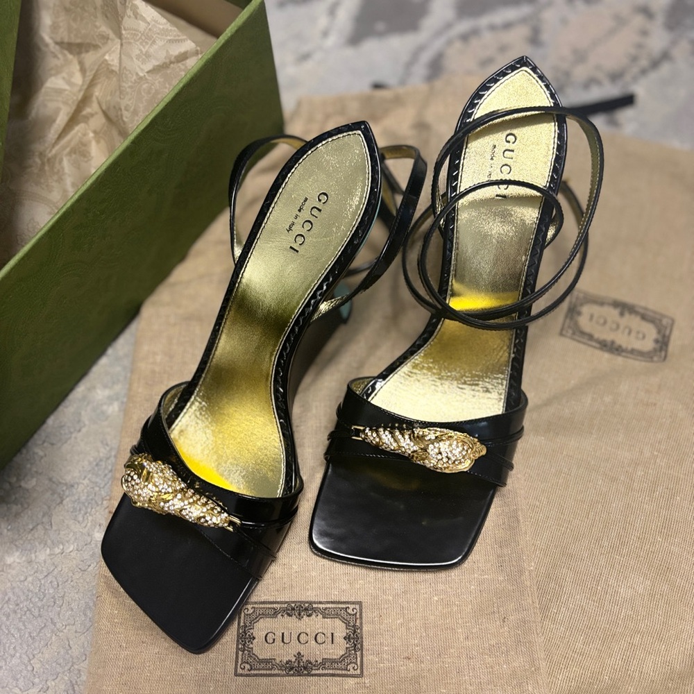 New GUCCI FELINE HEAD HIGH HEEL ANKLE STRAP SANDAL WOMEN - Picture 8 of 15